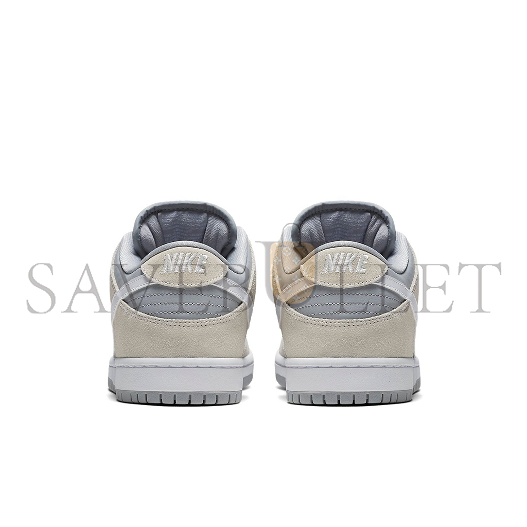 NIKE DUNK SB L TRD AR0778-110